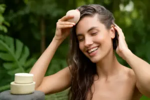 Shampoo solidi bio: benefici ambientali e perché danno risultati visibili subito